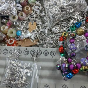 Kiri Cottage Beads, Bracelets and Bandanas 1