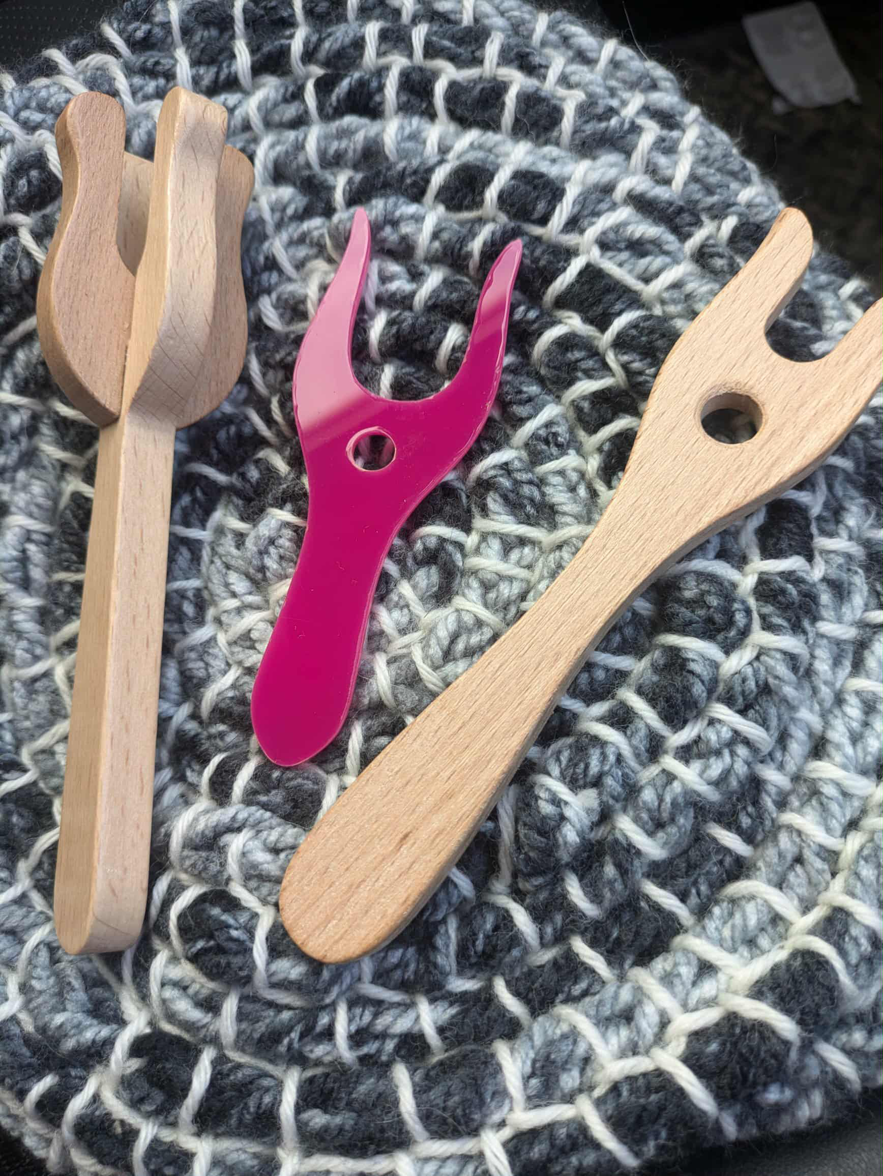 Kiri Cottage Braiding with a Lucet 3